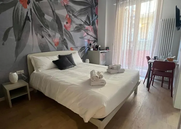 Calari Rooms - Affittacamere Bologna